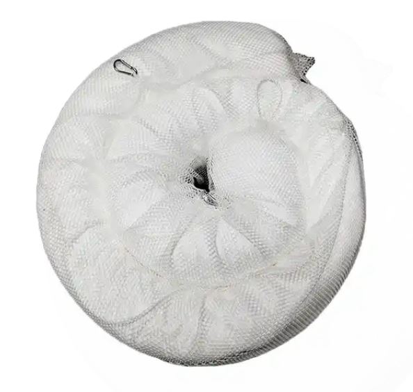 "Maîtrisez le pouvoir de la prévention avec nos Booms Absorbants de pointe. Conçus pour être vos gardiens silencieux contre les déversements indésirables, ces booms polyvalents offrent une solution rapide et efficace pour contenir et absorber une variété de liquides, que ce soit sur terre ou sur l'eau."